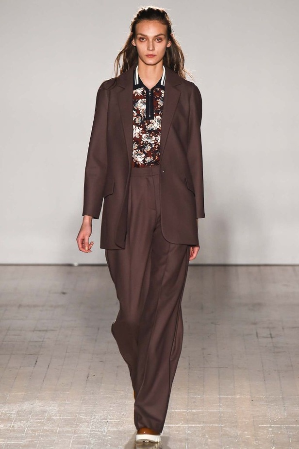 Mother of Pearl تختصر أبرز صحيات الموضة لشتاء 2015