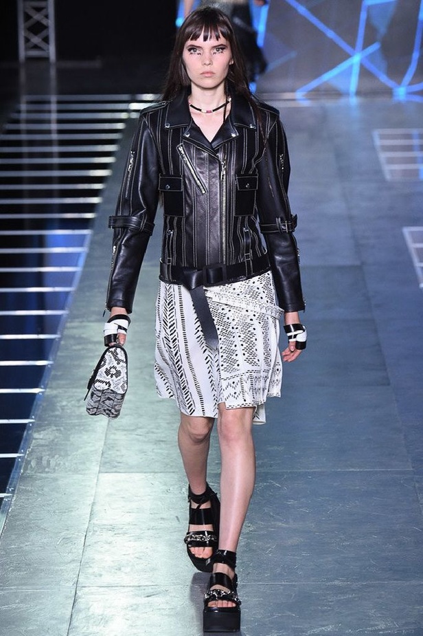 مجموعة Louis Vuitton لربيع و صيف 2016