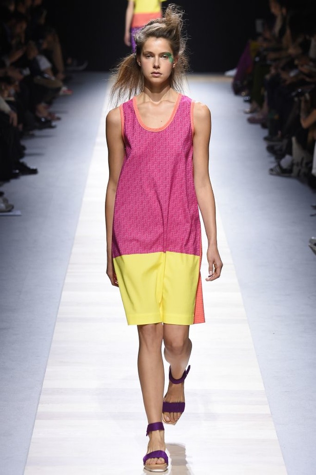 مجموعة Issey Miyake لربيع و صيف 2016