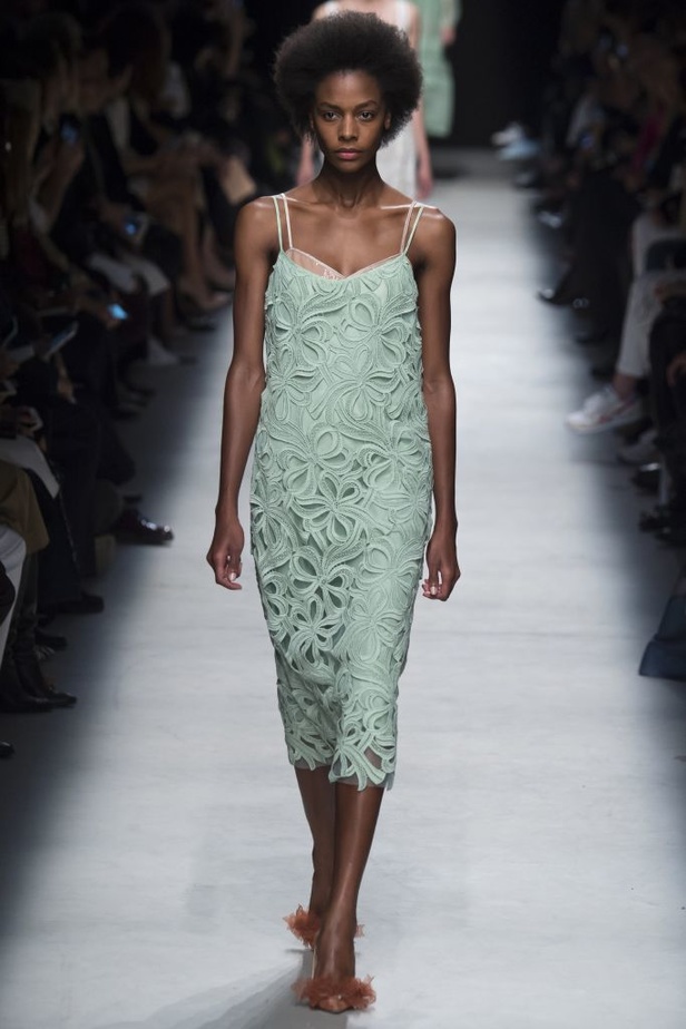 مجموعة Rochas لربيع و صيف 2016