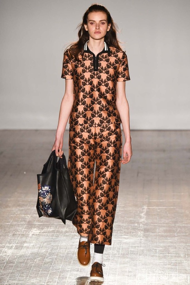 Mother of Pearl تختصر أبرز صحيات الموضة لشتاء 2015