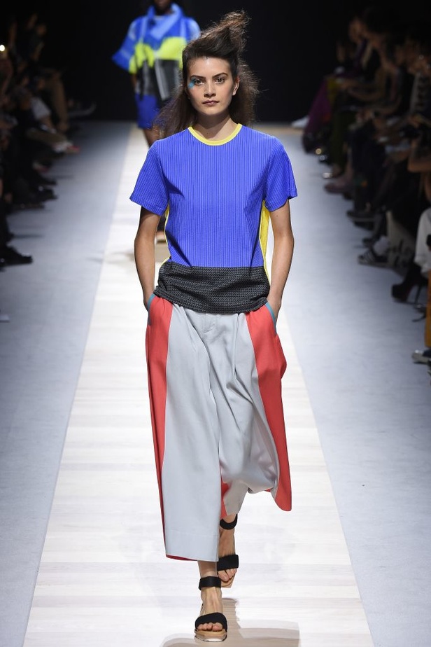 مجموعة Issey Miyake لربيع و صيف 2016