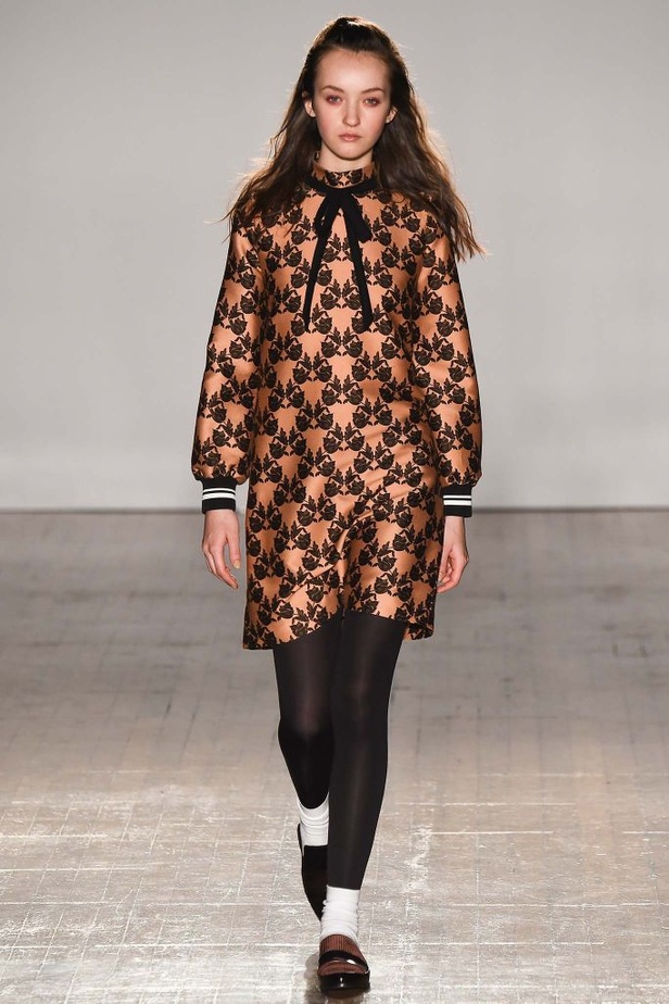 Mother of Pearl تختصر أبرز صحيات الموضة لشتاء 2015