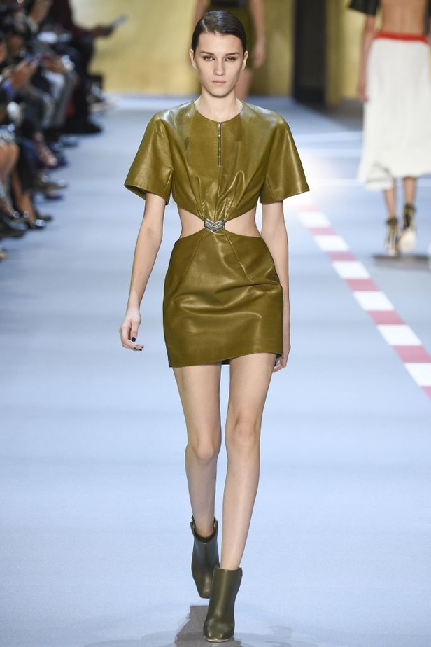 مجموعة Mugler لربيع و صيف 2016