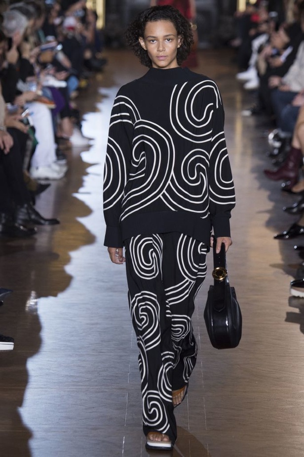 مجموعة Stella Mccartney لربيع و صيف 2016