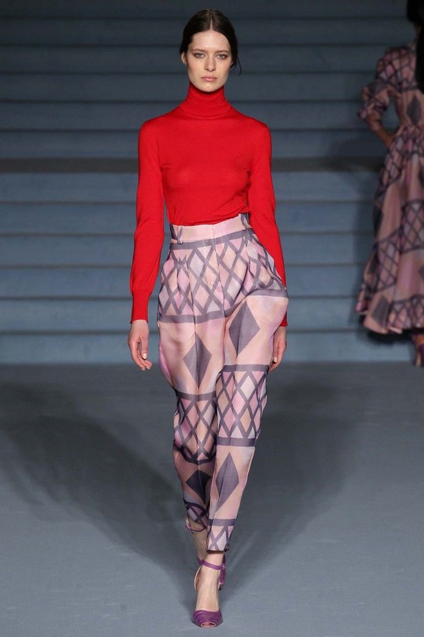 مجموعة Emilia Wickstead.. شتاء بألوان الربيع! 