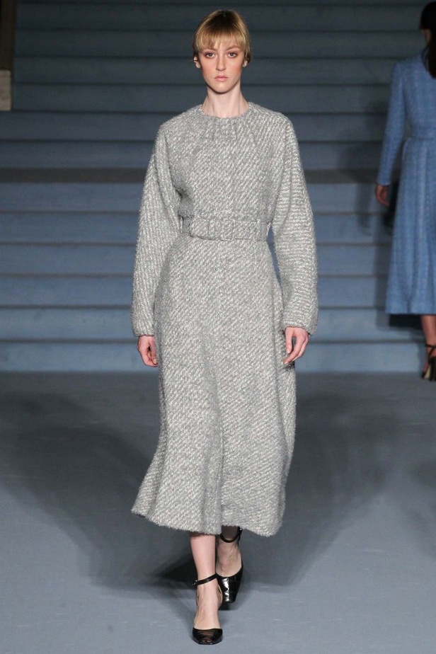 مجموعة Emilia Wickstead.. شتاء بألوان الربيع! 