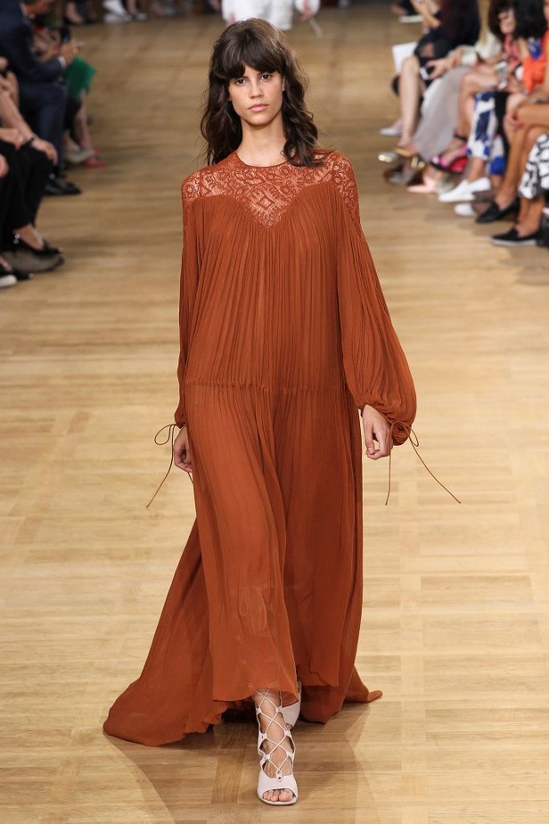 Chloé : مجموعة رومنسية تأسر القلوب