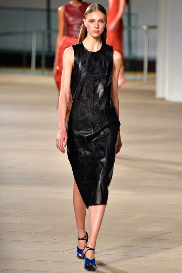 Prabal Gurung ...يجمع بين الدفء والأنوثة