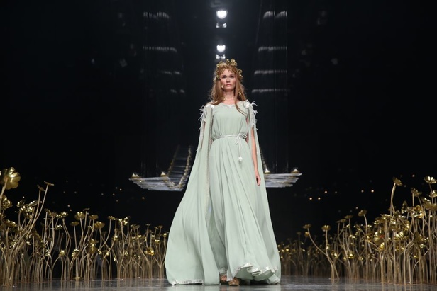 دعوة إلى السلام بلمسات ملكيّة في مجموعة "Zareena"