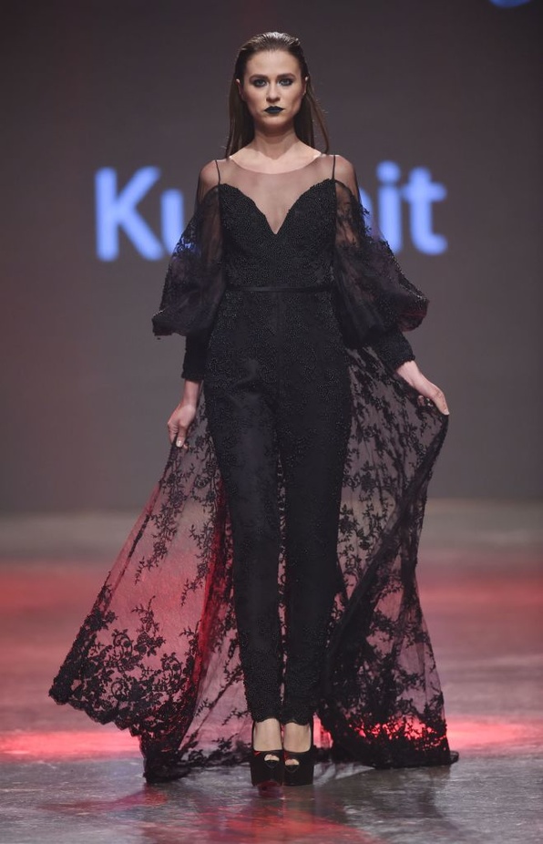 عرض ازياء Yousef El Jasmi لربيع و صيف 2016 