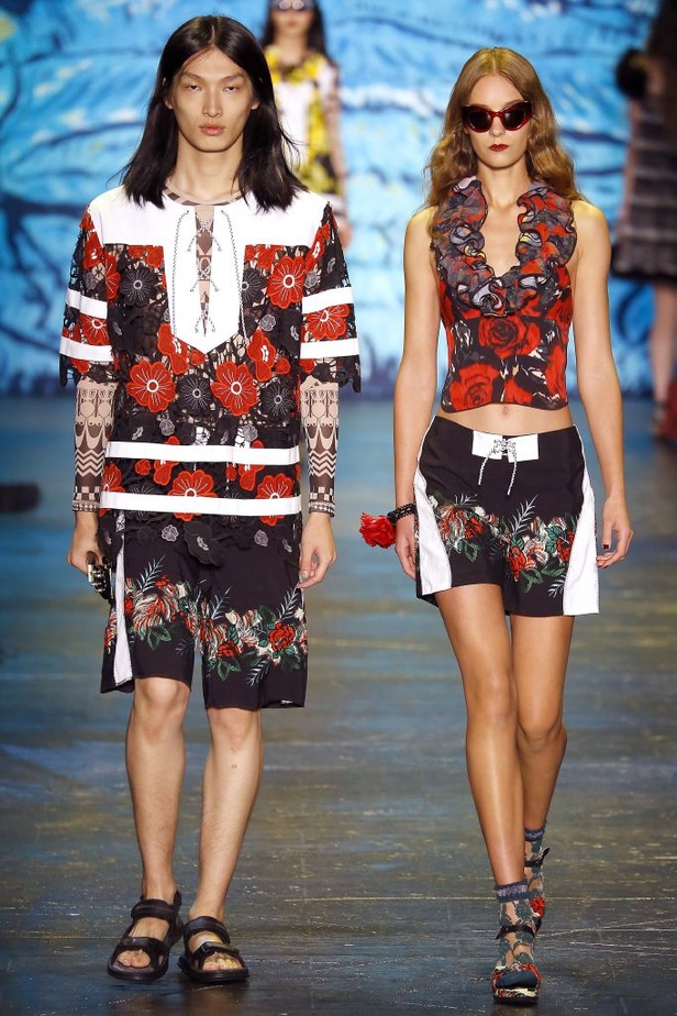 مجموعة Anna Sui لربيع و صيف 2016