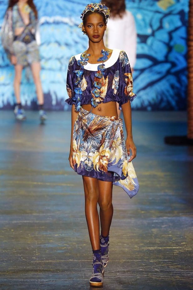 مجموعة Anna Sui لربيع و صيف 2016