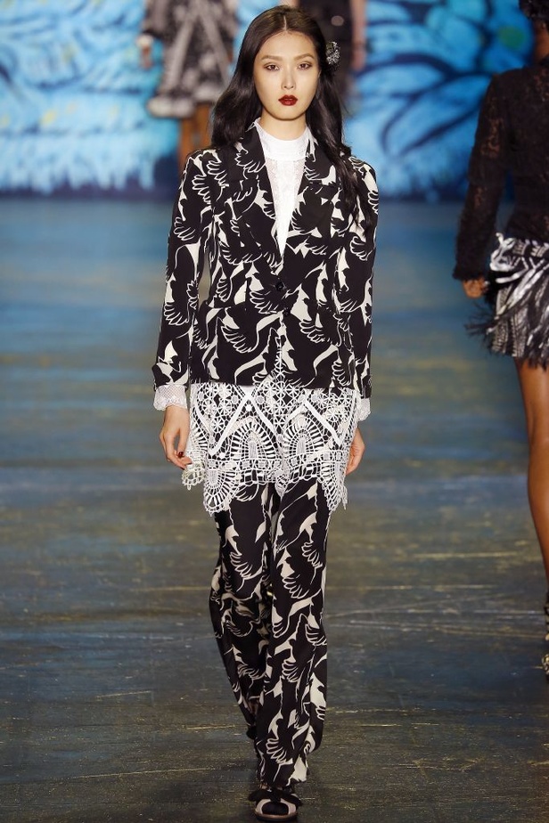 مجموعة Anna Sui لربيع و صيف 2016
