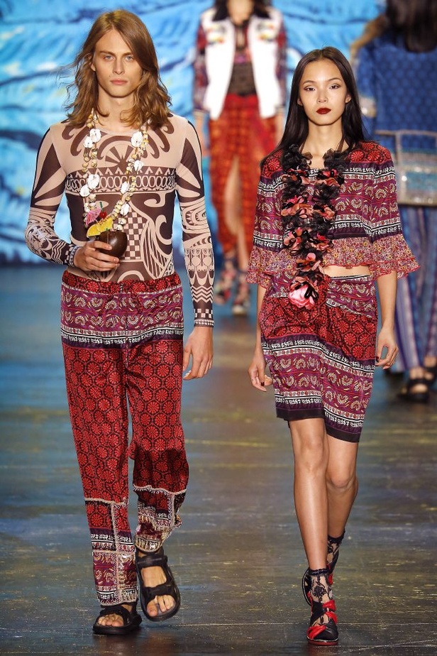 مجموعة Anna Sui لربيع و صيف 2016