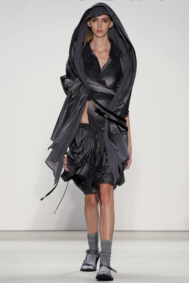 Nicholas K يعود بنا الى الطابع القبلي 