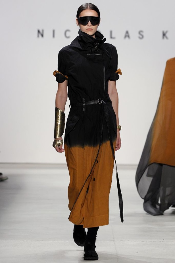 Nicholas K يعود بنا الى الطابع القبلي 