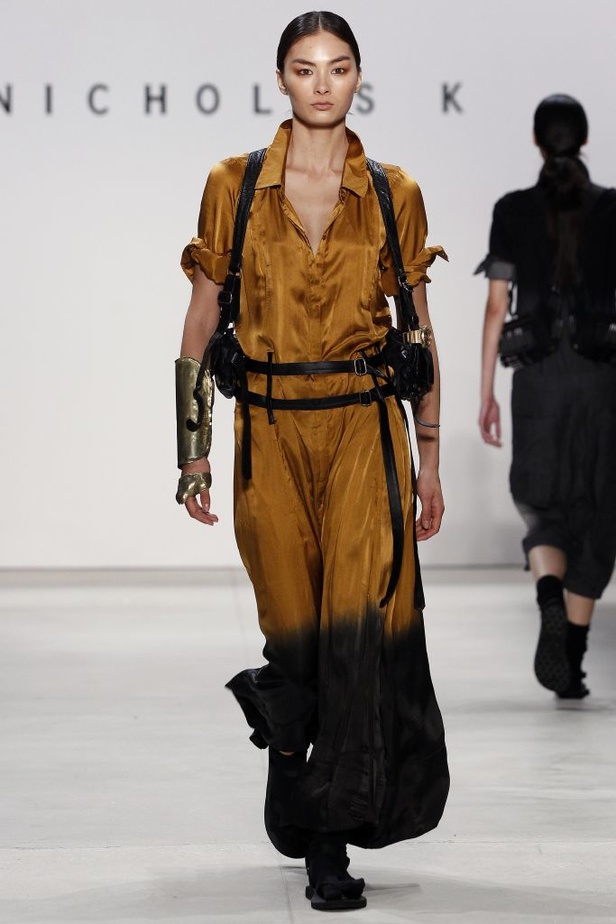 Nicholas K يعود بنا الى الطابع القبلي 