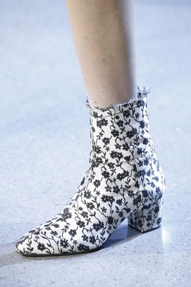 عرض Altuzarra للألبسة الجاهزة خريف شتاء 2016