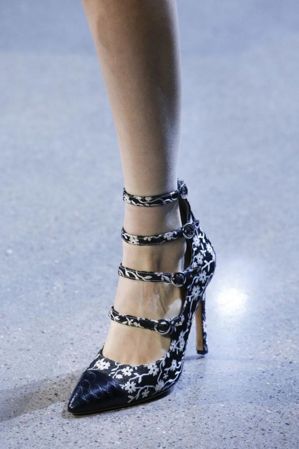 عرض Altuzarra للألبسة الجاهزة خريف شتاء 2016