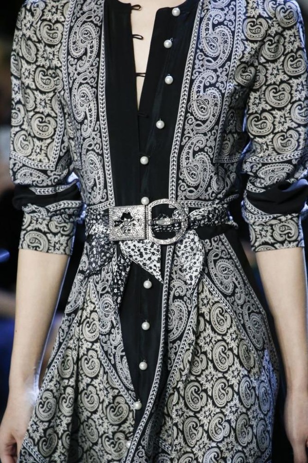 عرض Altuzarra للألبسة الجاهزة خريف شتاء 2016