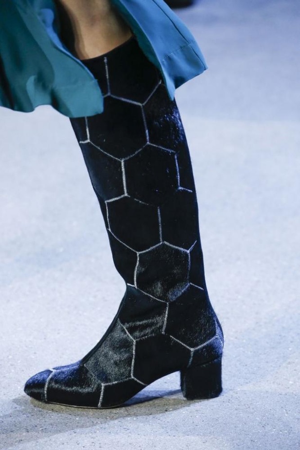 عرض Altuzarra للألبسة الجاهزة خريف شتاء 2016