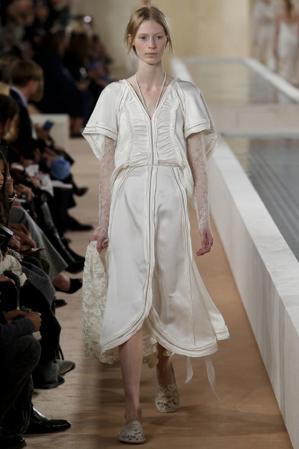 مجموعة Balenciaga لربيع و صيف 2016