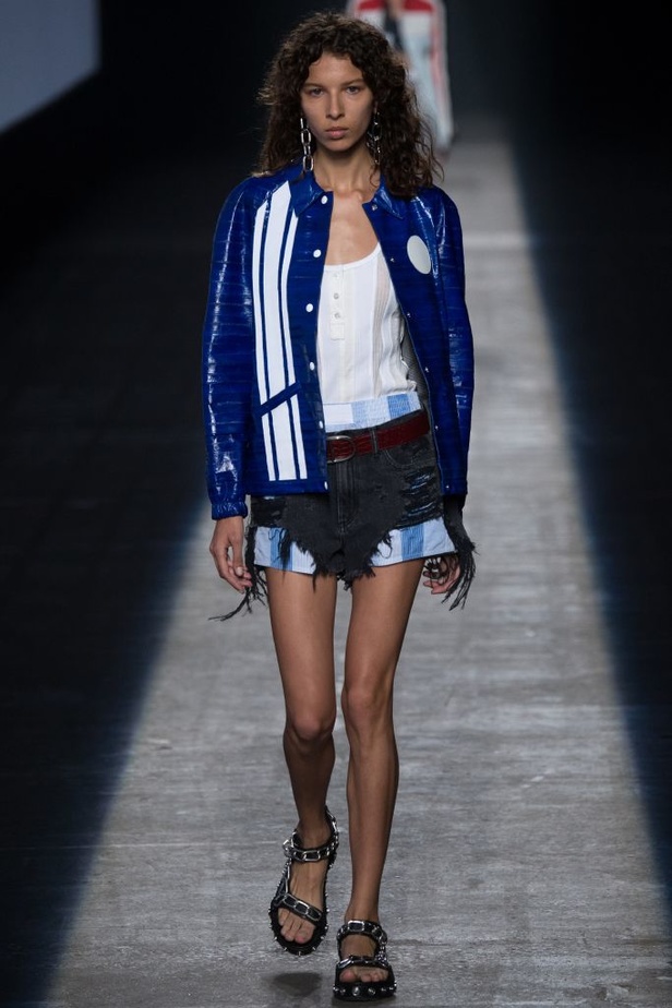 مجموعة متفردة لـAlexander Wang في جو مليء بالنجوم