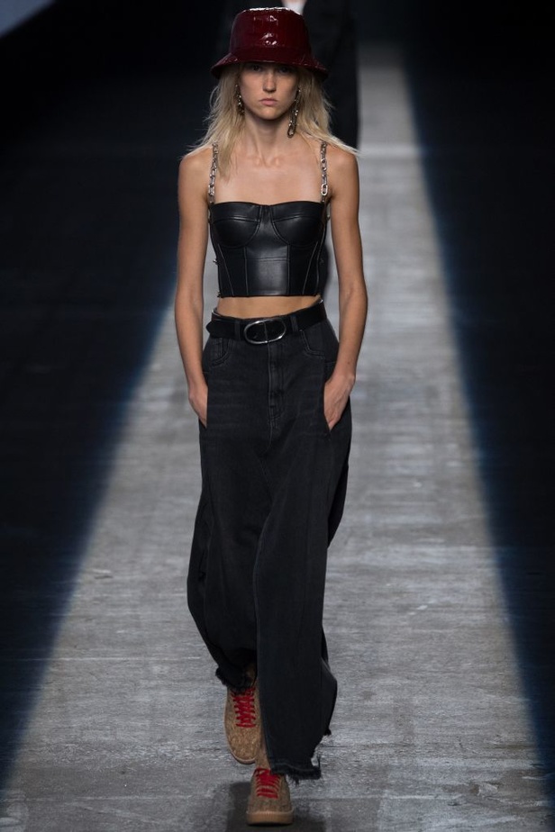 مجموعة متفردة لـAlexander Wang في جو مليء بالنجوم
