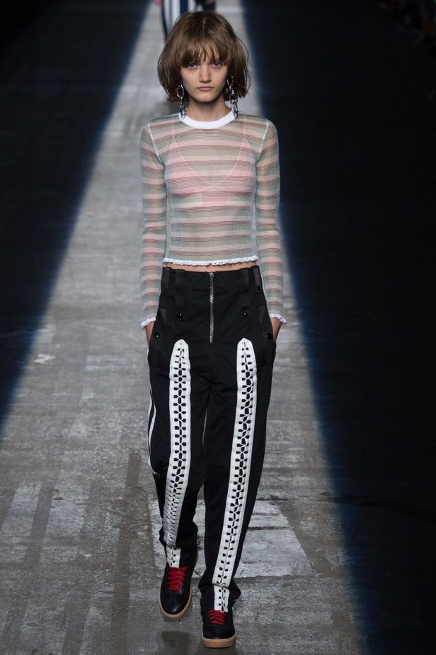 مجموعة متفردة لـAlexander Wang في جو مليء بالنجوم