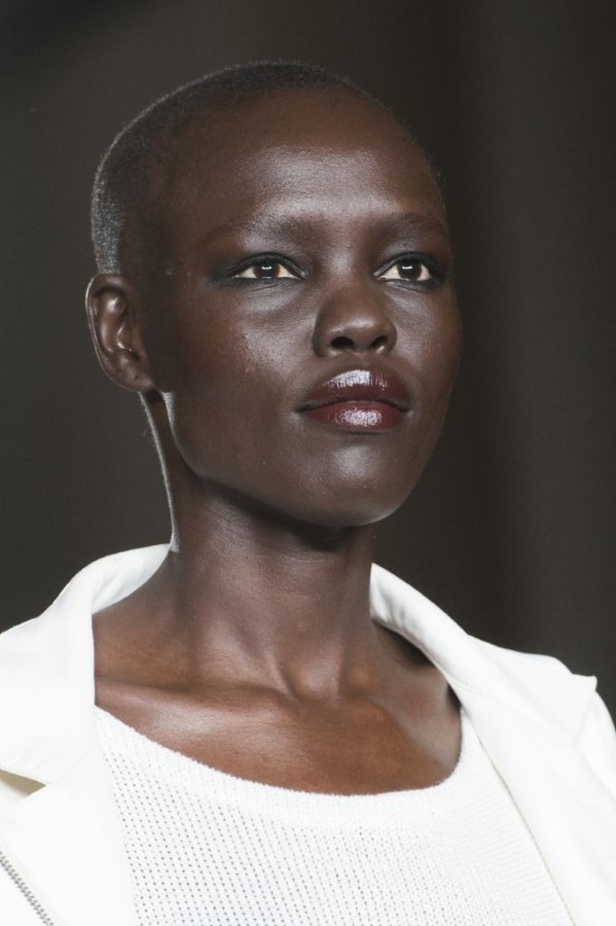 مجموعة Daks لربيع وصيف 2018