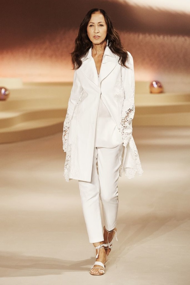 Elie Tahari: ستايل الشراشيب والأقمشة الشفافة لربيع 2016