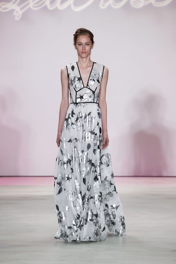 Lela Rose: أناقة ورونسية بلا حدود..