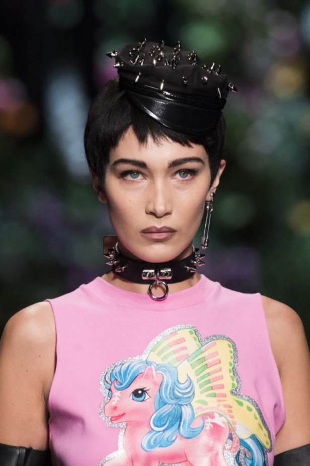 مجموعة Moschino لربيع وصيف 2018