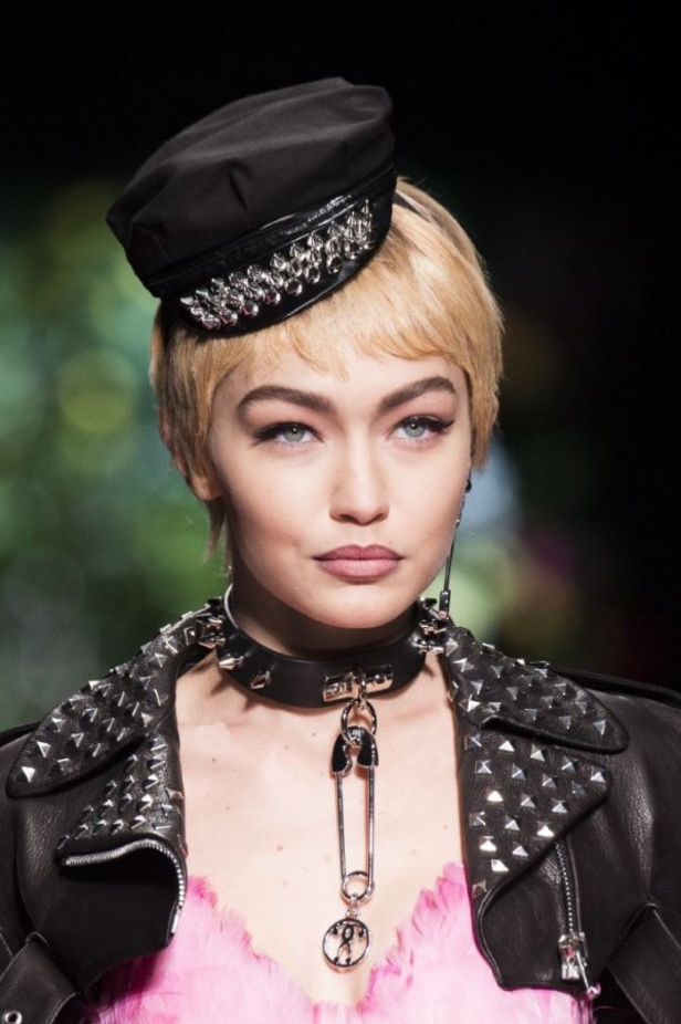 مجموعة Moschino لربيع وصيف 2018