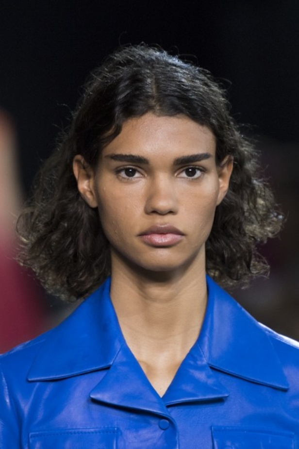 اسبوع الموضة في باريس 2019 أزياء ROCHAS الفاخرة لربيع وصيف 2020