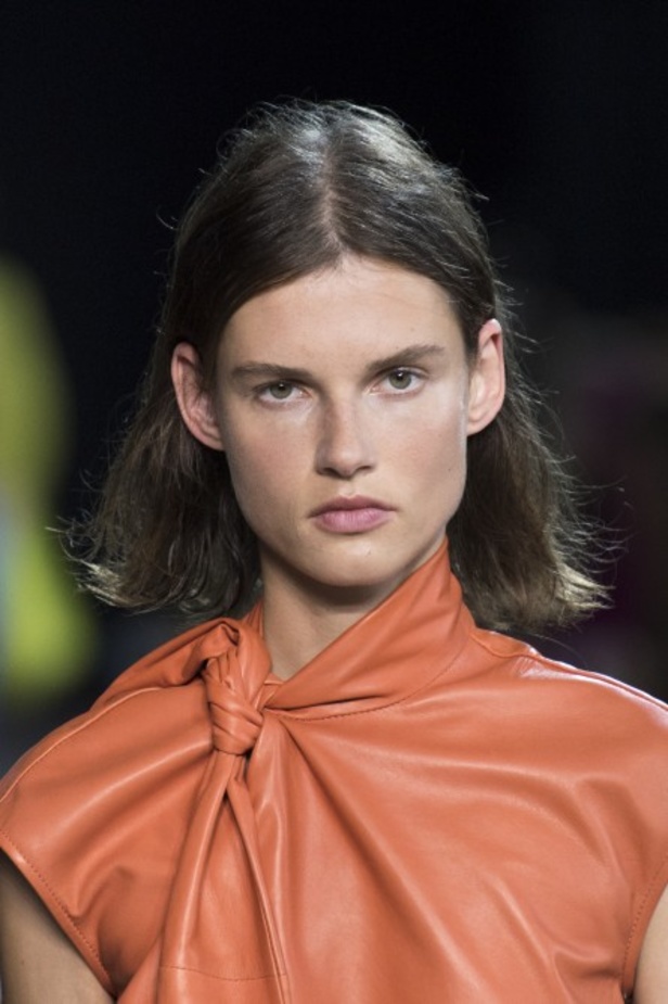 اسبوع الموضة في باريس 2019 أزياء ROCHAS الفاخرة لربيع وصيف 2020