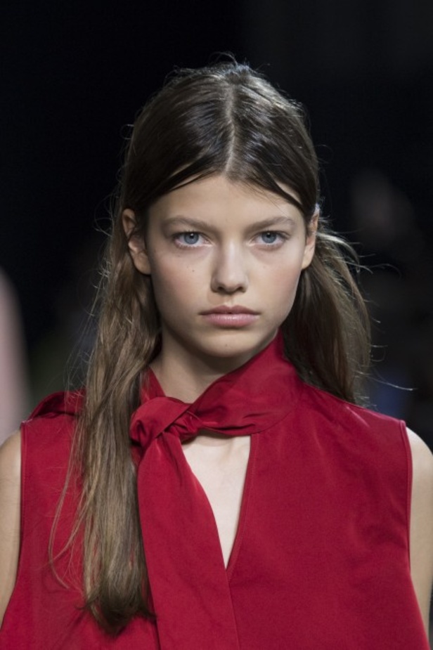 اسبوع الموضة في باريس 2019 أزياء ROCHAS الفاخرة لربيع وصيف 2020