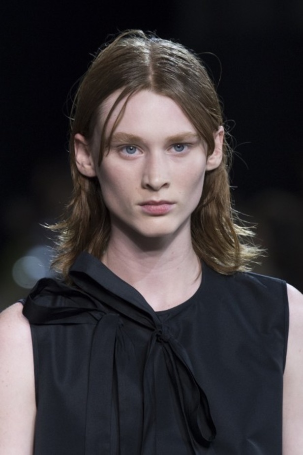 اسبوع الموضة في باريس 2019 أزياء ROCHAS الفاخرة لربيع وصيف 2020