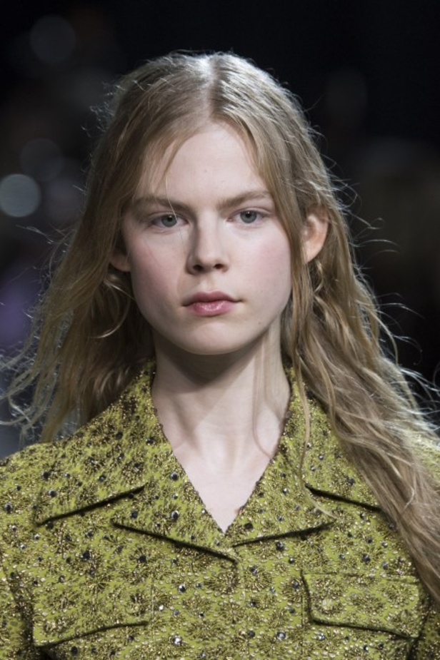 اسبوع الموضة في باريس 2019 أزياء ROCHAS الفاخرة لربيع وصيف 2020