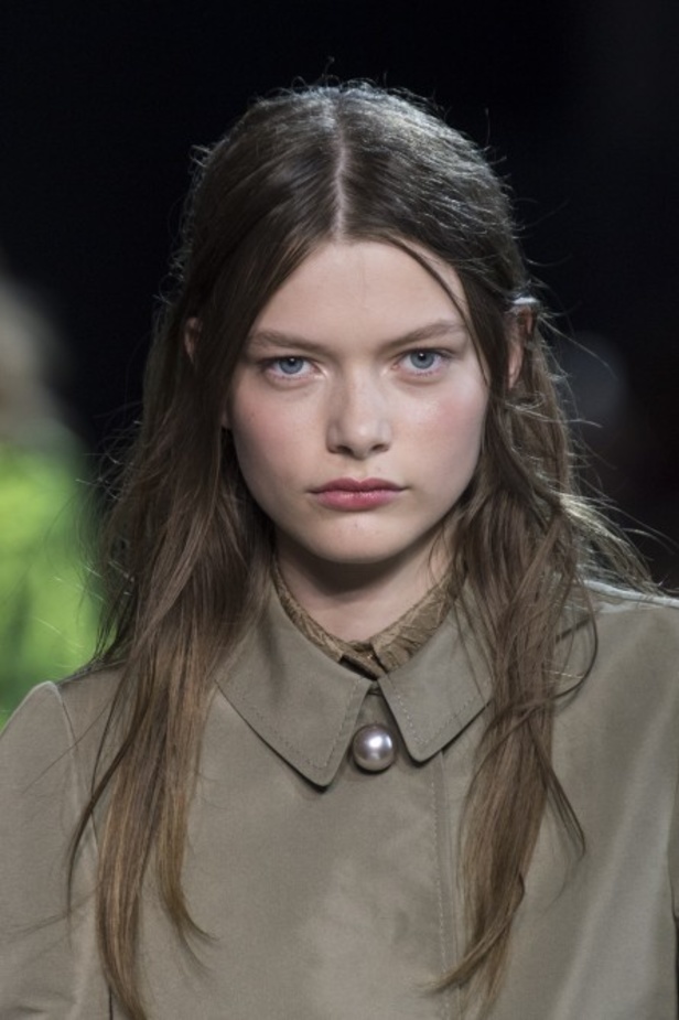 اسبوع الموضة في باريس 2019 أزياء ROCHAS الفاخرة لربيع وصيف 2020