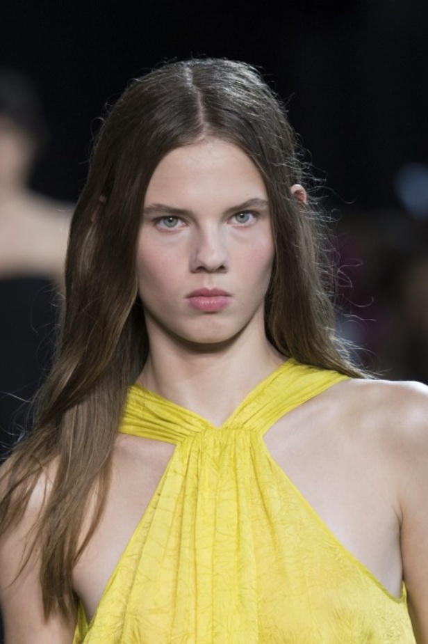 اسبوع الموضة في باريس 2019 أزياء ROCHAS الفاخرة لربيع وصيف 2020