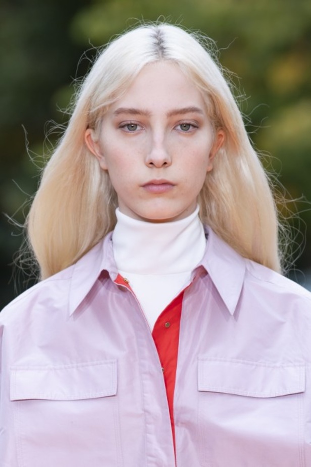 اسبوع الموضة في لندن 2019 أزياء ROKSANDA لربيع وصيف 2020