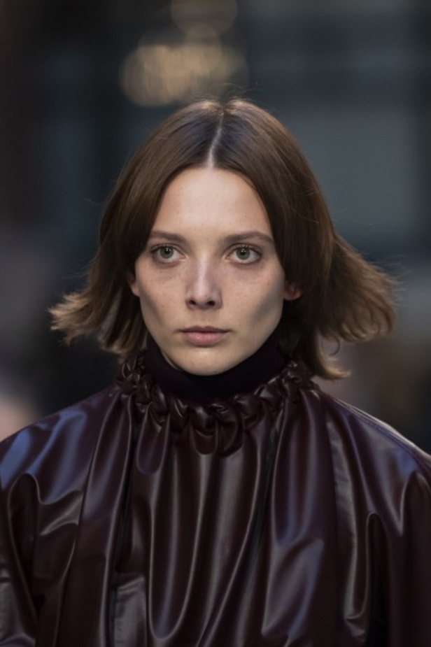 ازياء ROKSANDA لخريف وشتاء 2020-2021 خلال اسبوع الموضة في لندن   