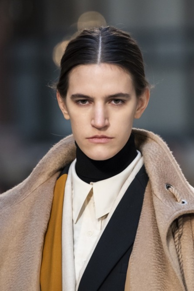 ازياء ROKSANDA لخريف وشتاء 2020-2021 خلال اسبوع الموضة في لندن   