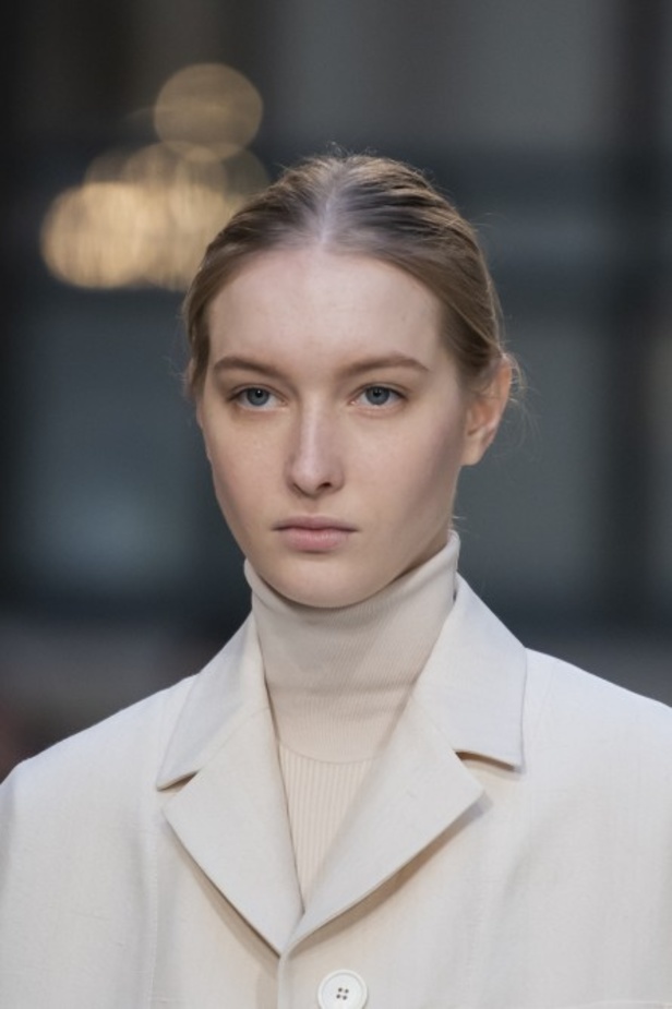 ازياء ROKSANDA لخريف وشتاء 2020-2021 خلال اسبوع الموضة في لندن   