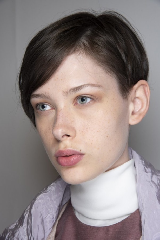 اسبوع الموضة في لندن 2019 أزياء ROKSANDA لربيع وصيف 2020