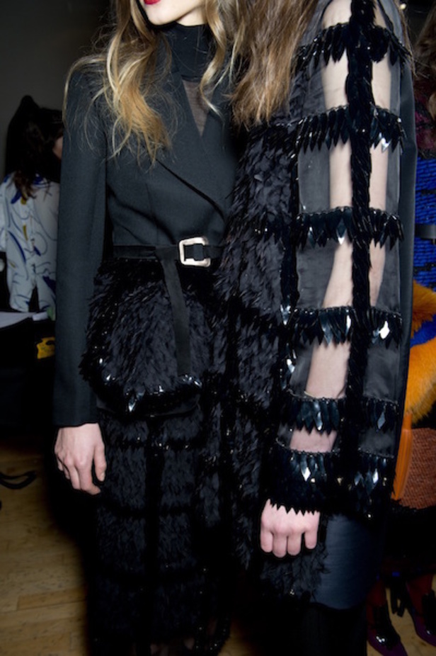 Roksanda Llincic......قوّة بالألوان واحتشام بأناقة 