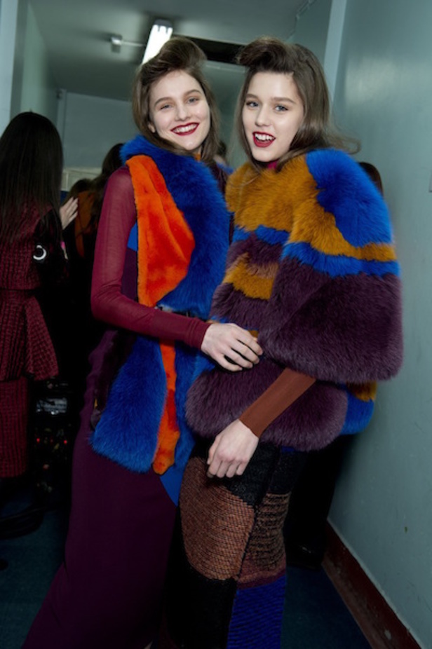 Roksanda Llincic......قوّة بالألوان واحتشام بأناقة 