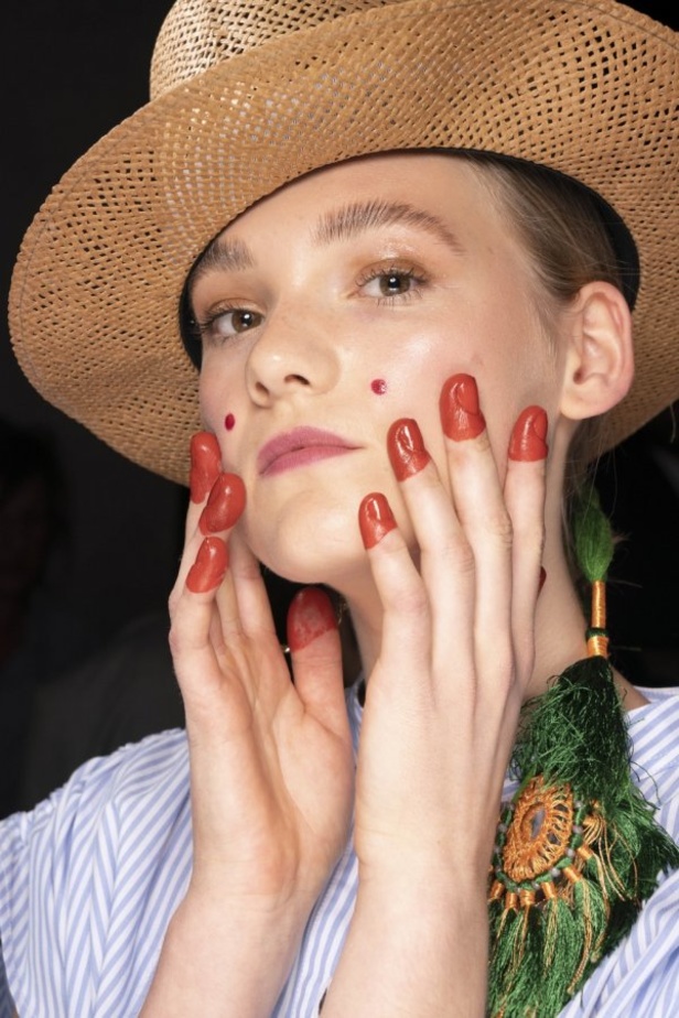 اسبوع الموضة في ميلان 2019 أزياء  STELLA JEAN الجاهزة لربيع وصيف 2020